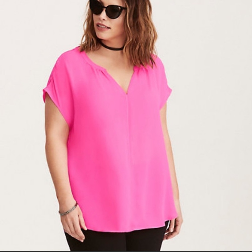 4. Torrid Size 3 neon pink top